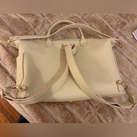 Mina Baie Emmy Full in CREMA - Picture 4 of 8